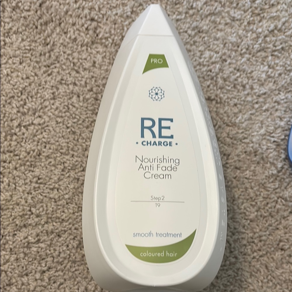 RE Charge Nourishing Anti Fade Cream